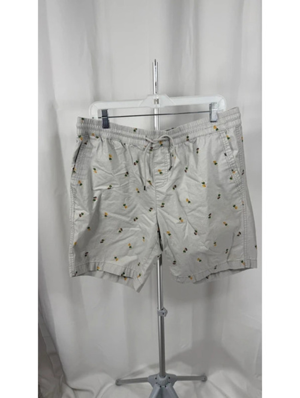 Charleston Threads XL Mens Gray Hula Girl Print Shorts Drawstring Beach Shorts